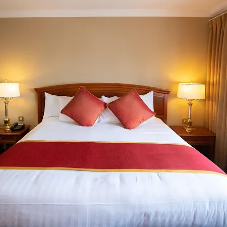 Killarney Plaza Hotel & Spa 4*