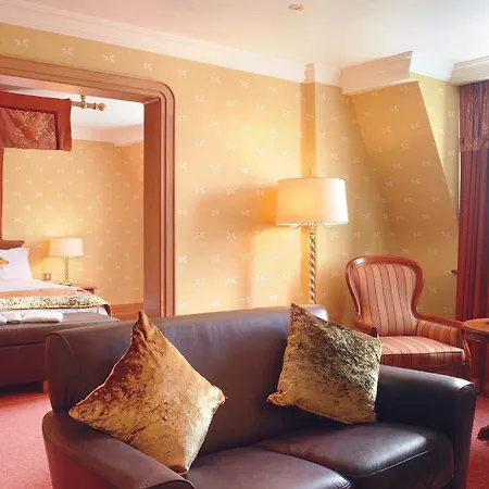 Killarney Plaza Hotel & Spa Hotel 4*