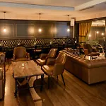 Hotel Plaza & Killarney