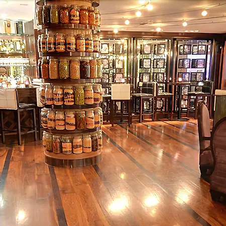 基拉尼广场温泉酒店 4* 基拉尼