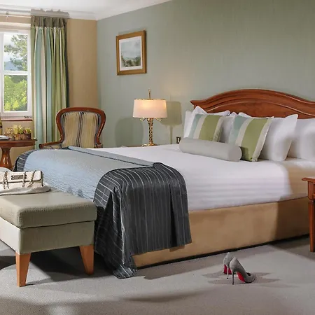 Hotel Plaza & Killarney