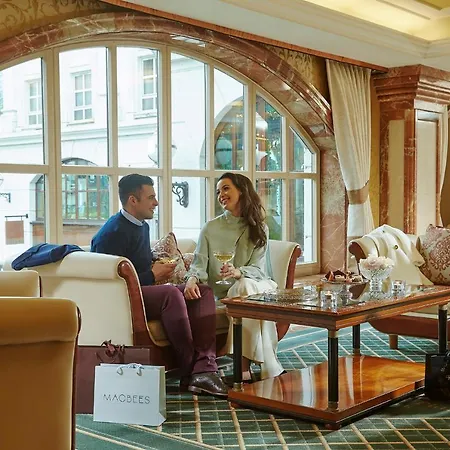 Killarney Plaza Hotel & Spa Hotel